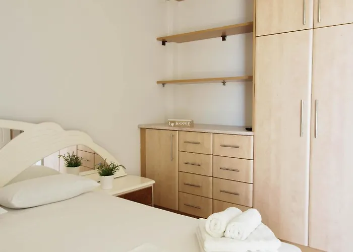 Suga 1 بيت ضيافة 3*